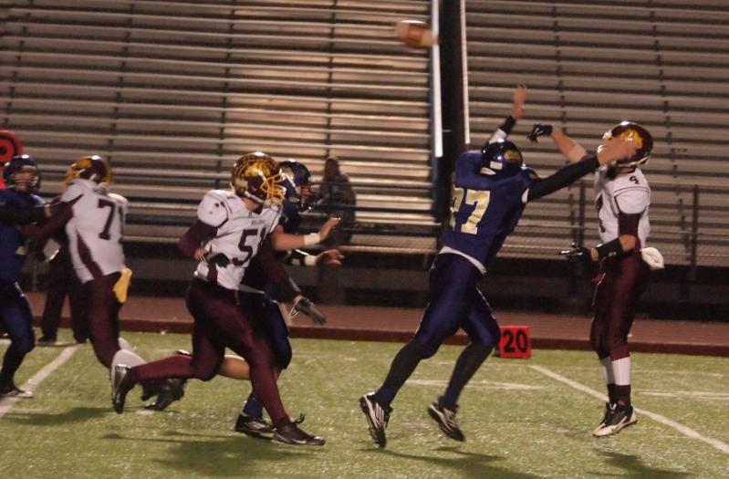 Shiner Comanche Football Comanches put the chill on Thorndale, 1410